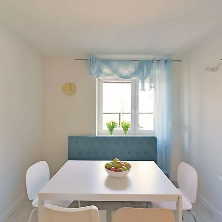 Apartament Sjesta Park *
